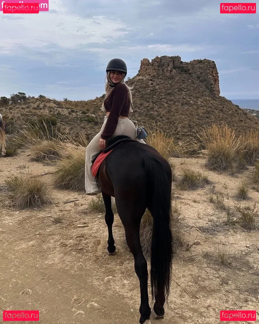 Zclina Onlyfans Photo Gallery 