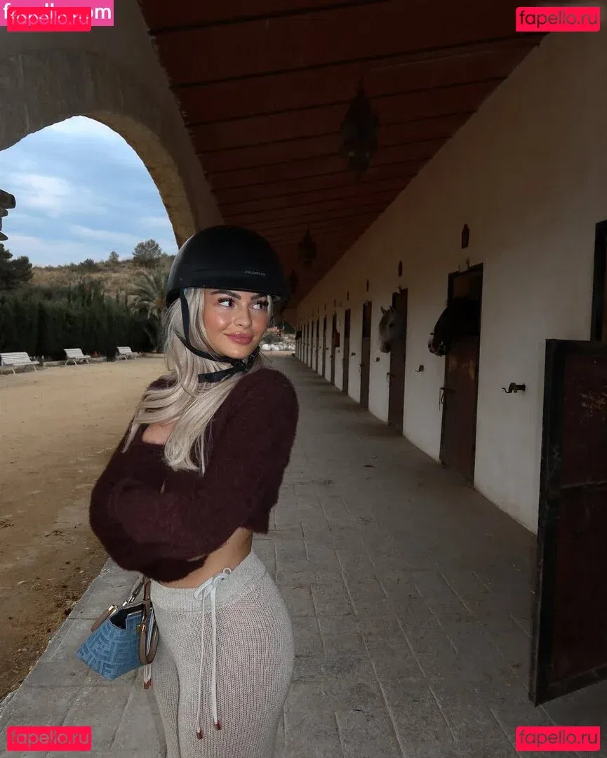 Zclina Onlyfans Photo Gallery 