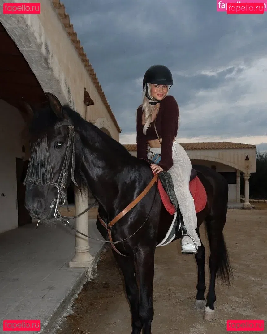 Zclina Onlyfans Photo Gallery 