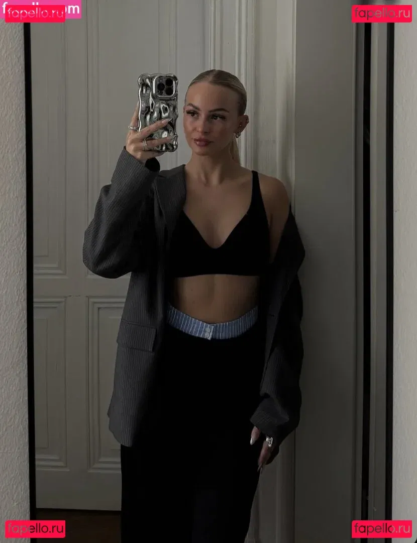 Zclina Onlyfans Photo Gallery 