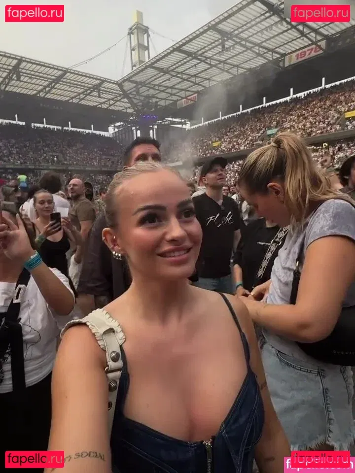 Zclina Onlyfans Photo Gallery 