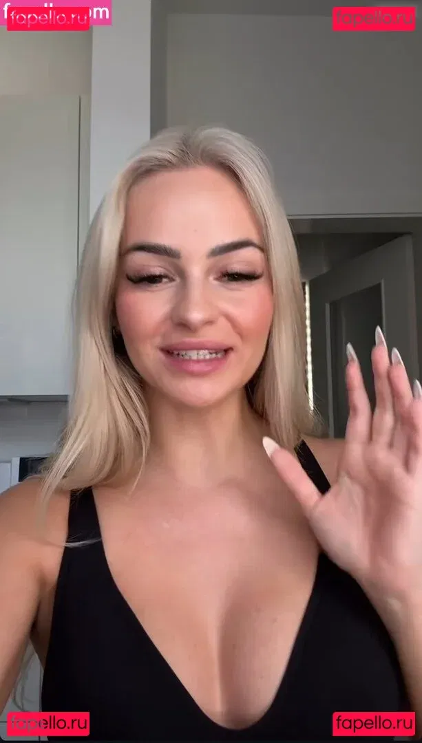 Zclina Onlyfans Photo Gallery 