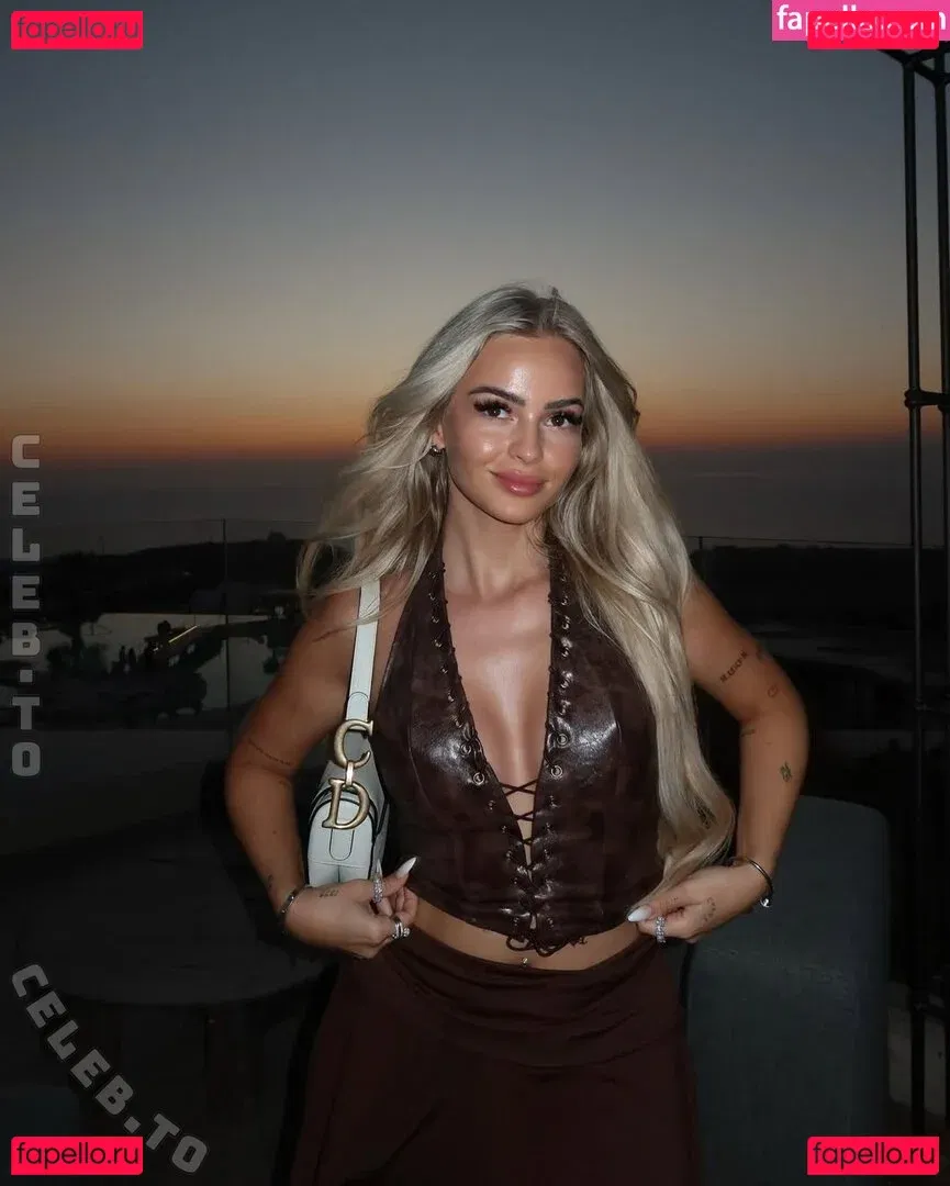 Zclina Onlyfans Photo Gallery 