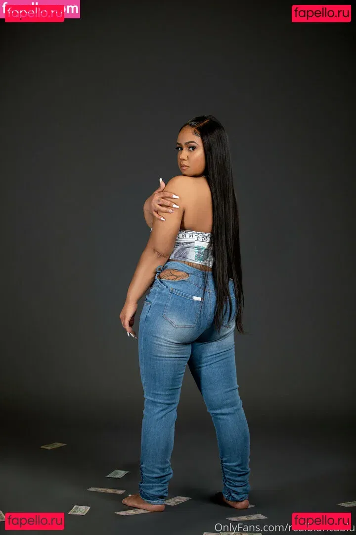 realbiancablu Onlyfans Photo Gallery 