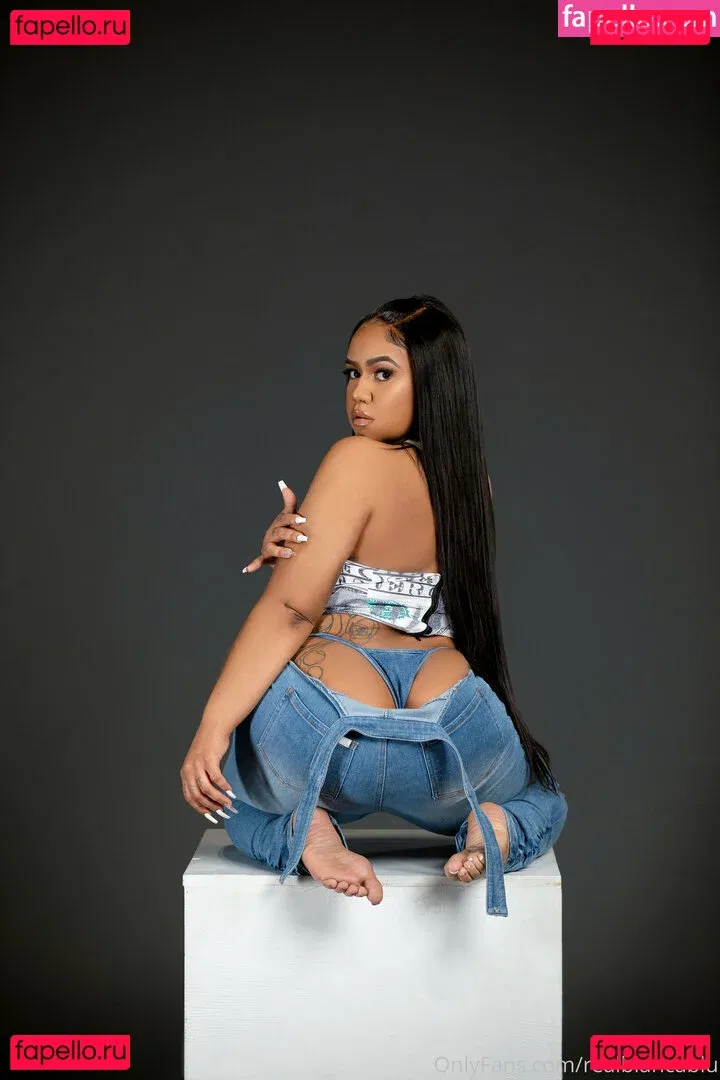realbiancablu Onlyfans Photo Gallery 