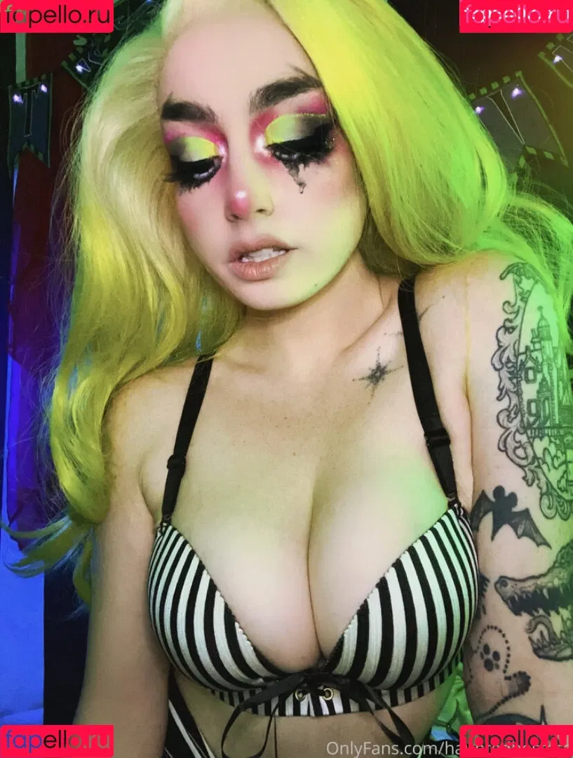 Hauntedhostess Onlyfans Photo Gallery 