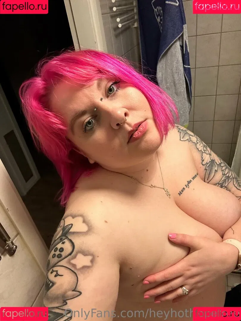 heyhotheidifree Onlyfans Photo Gallery 