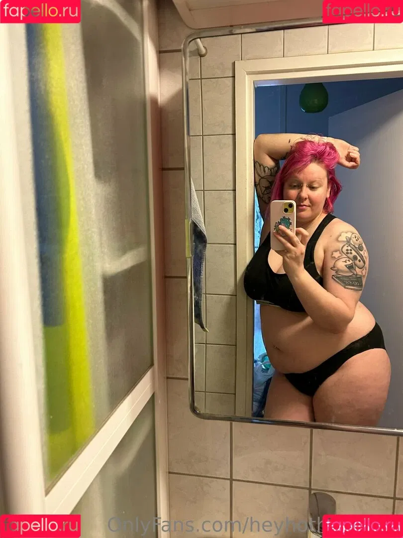 heyhotheidifree Onlyfans Photo Gallery 