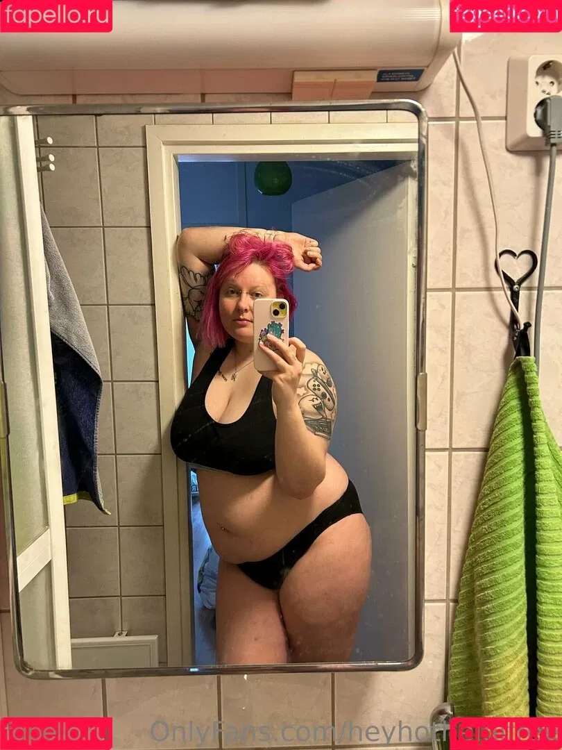 heyhotheidifree Onlyfans Photo Gallery 