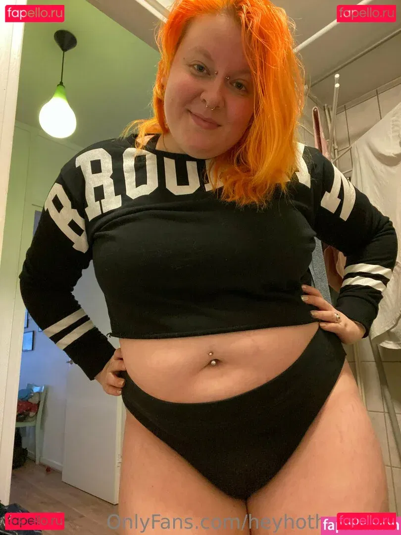 heyhotheidifree Onlyfans Photo Gallery 