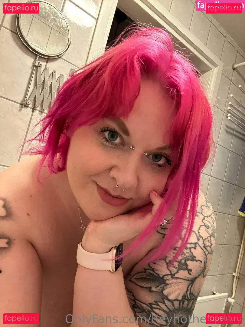 heyhotheidifree Onlyfans Photo Gallery 