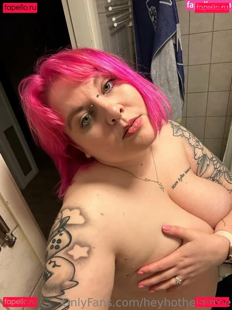 heyhotheidifree Onlyfans Photo Gallery 