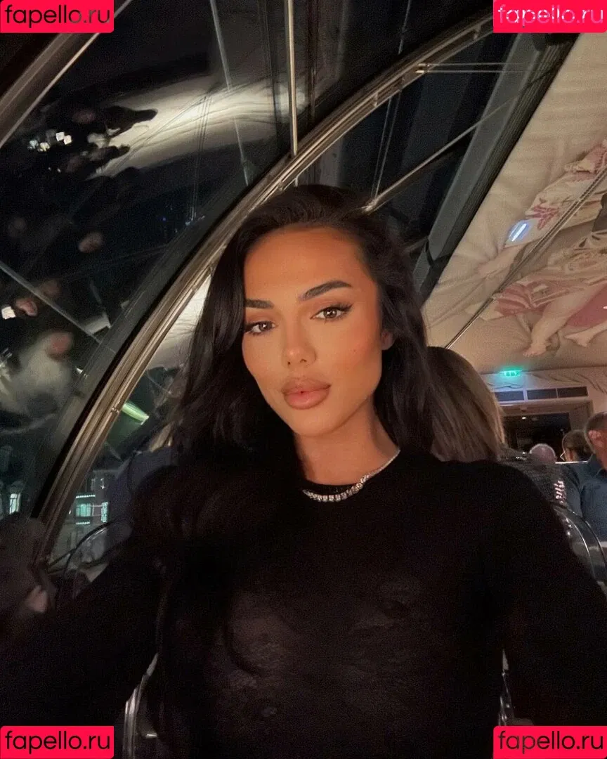 Arianna Ajtar Onlyfans Photo Gallery 