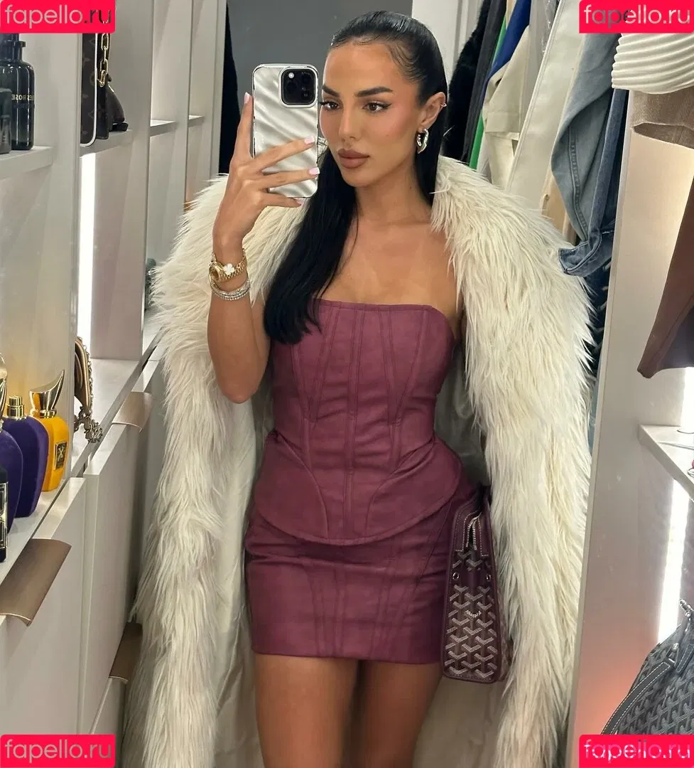 Arianna Ajtar Onlyfans Photo Gallery 