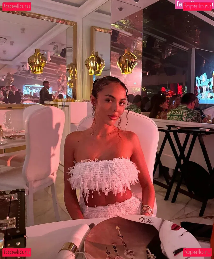 Arianna Ajtar Onlyfans Photo Gallery 