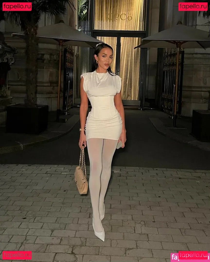 Arianna Ajtar Onlyfans Photo Gallery 