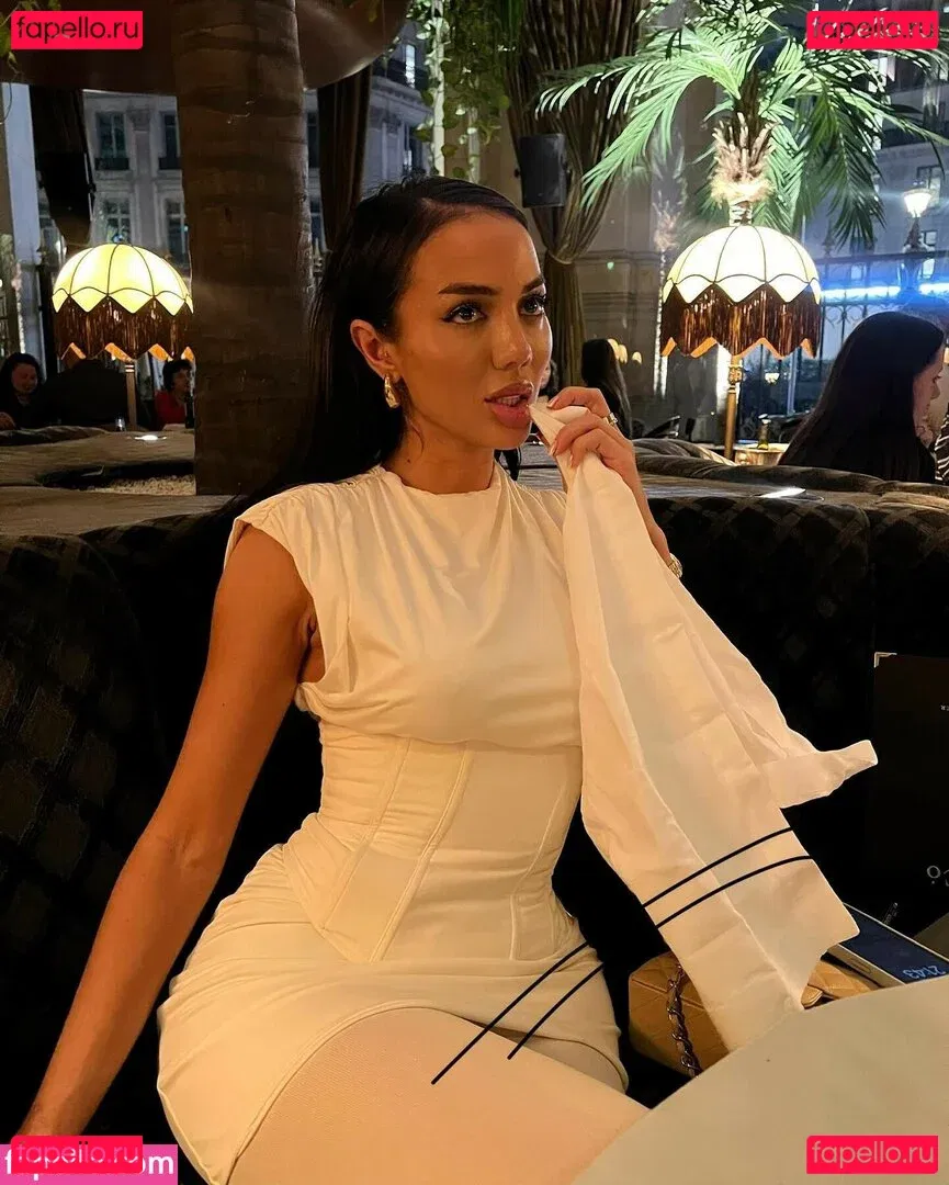 Arianna Ajtar Onlyfans Photo Gallery 