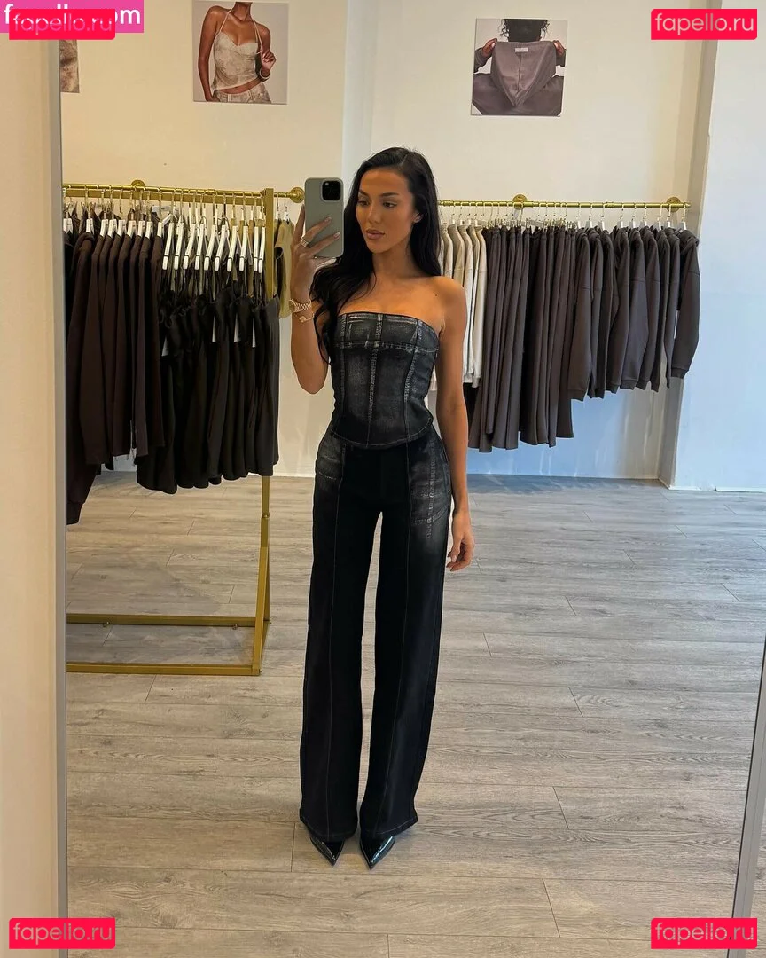 Arianna Ajtar Onlyfans Photo Gallery 