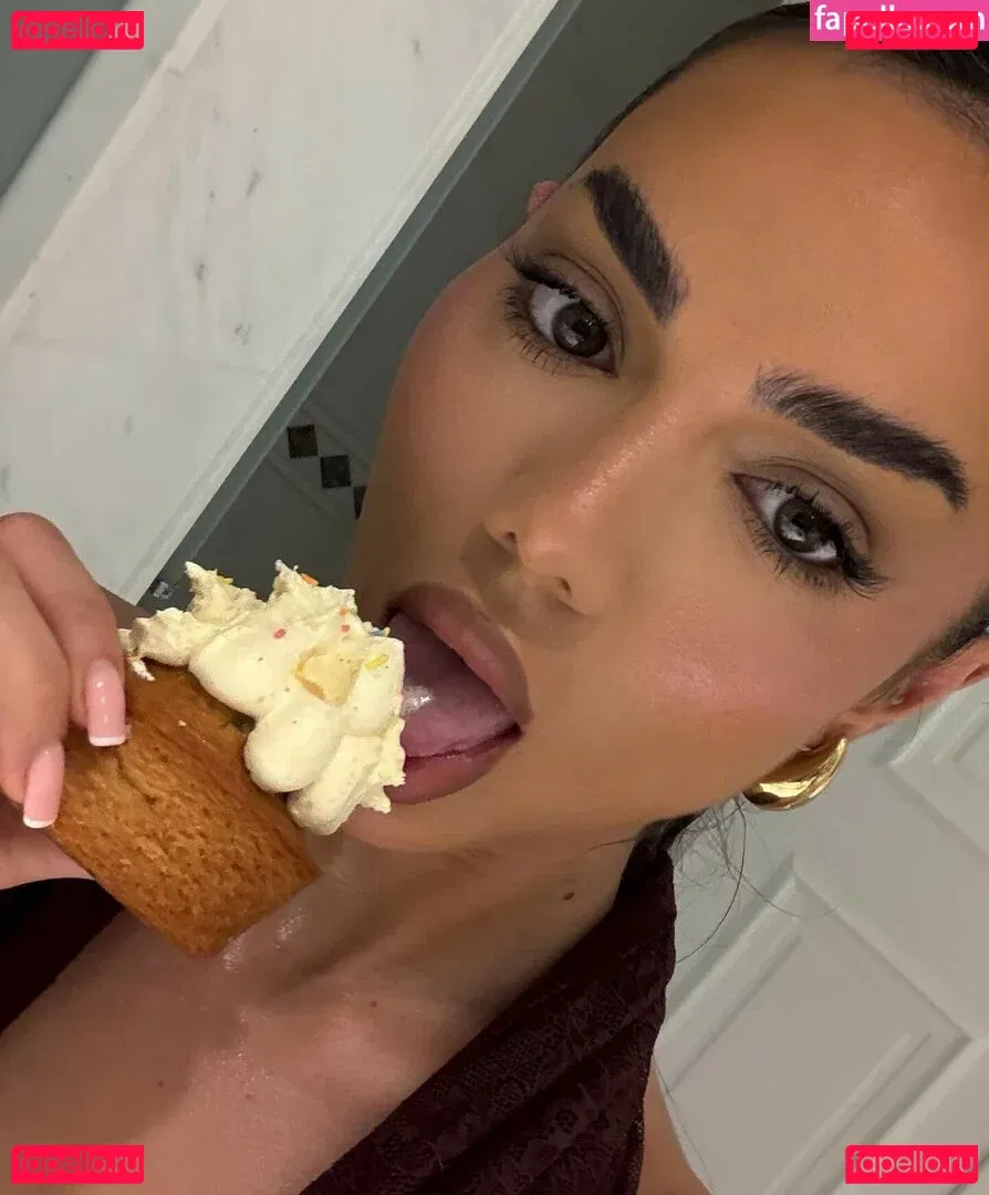 Arianna Ajtar Onlyfans Photo Gallery 