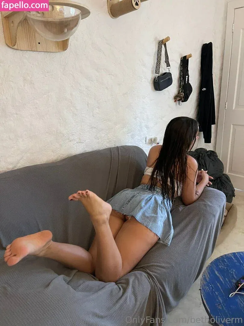 Beth Oliver Onlyfans Photo Gallery 