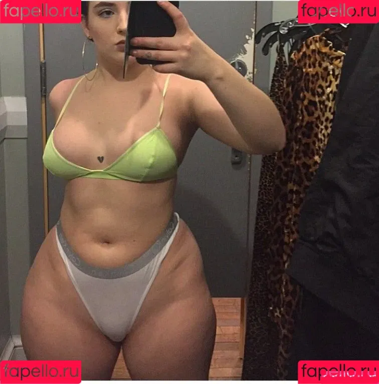 sadgalbri Onlyfans Photo Gallery 
