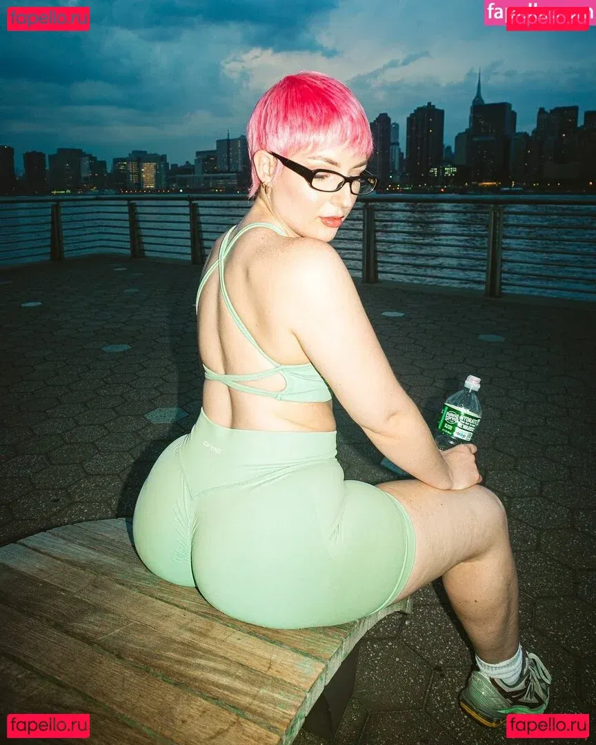 sadgalbri Onlyfans Photo Gallery 