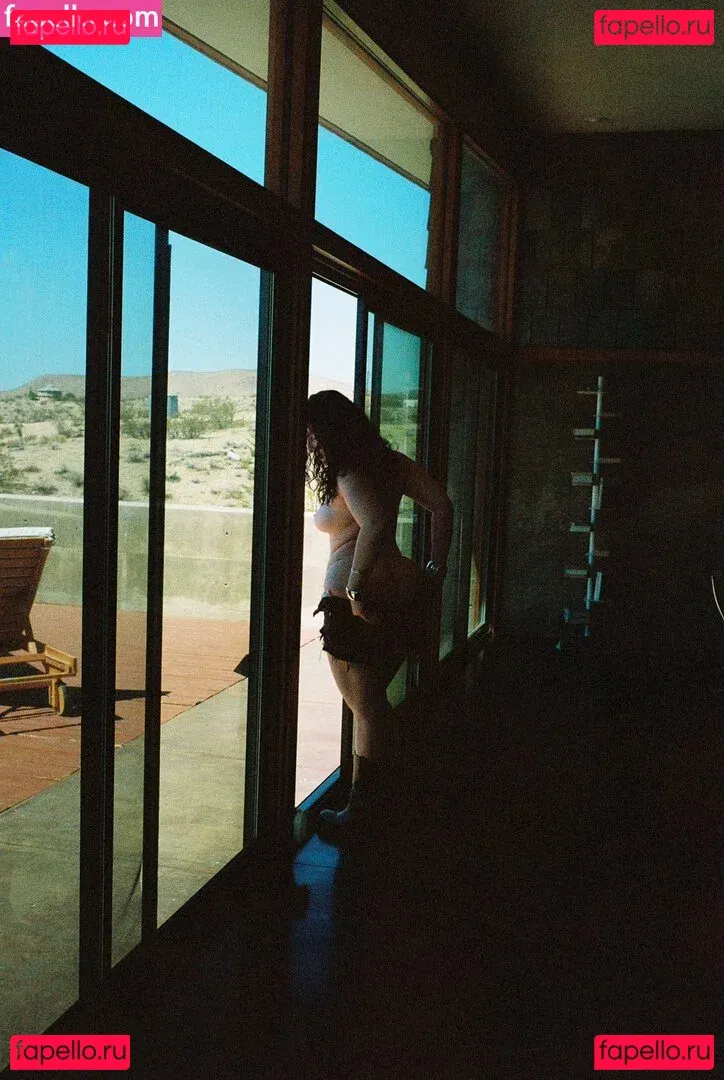 sadgalbri Onlyfans Photo Gallery 