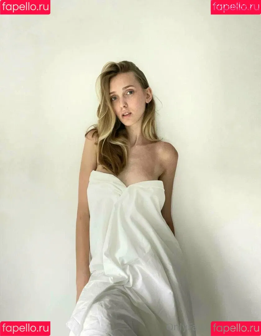 lina_meow Onlyfans Photo Gallery 