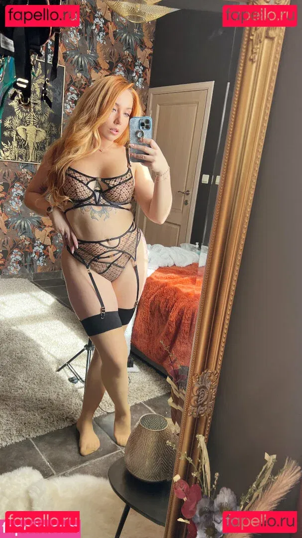 Lisa Lefevre Onlyfans Photo Gallery 