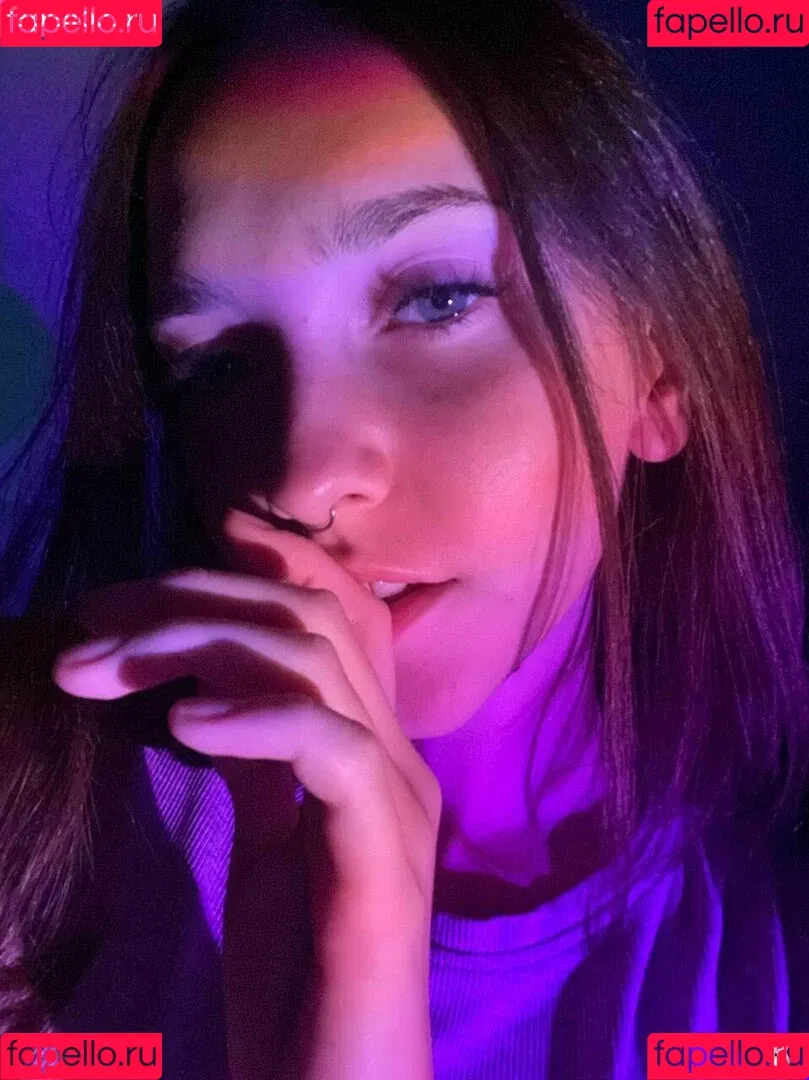 sonya_me Onlyfans Photo Gallery 