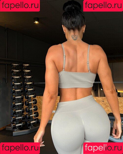 Lisa Del Piero Onlyfans Photo Gallery 