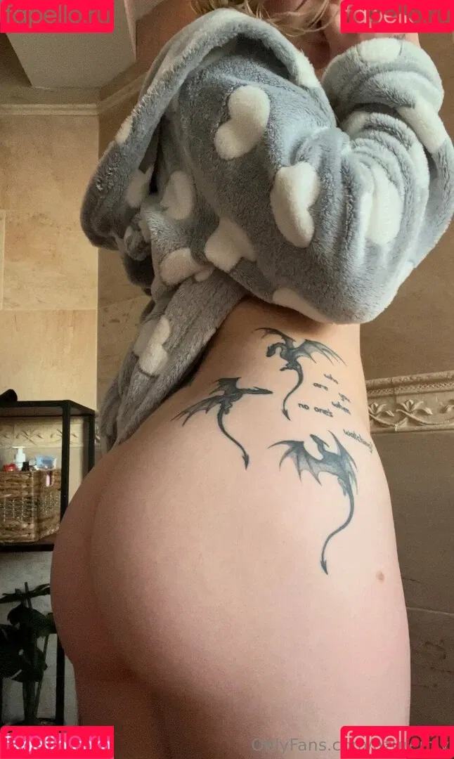 azuremly Onlyfans Photo Gallery 