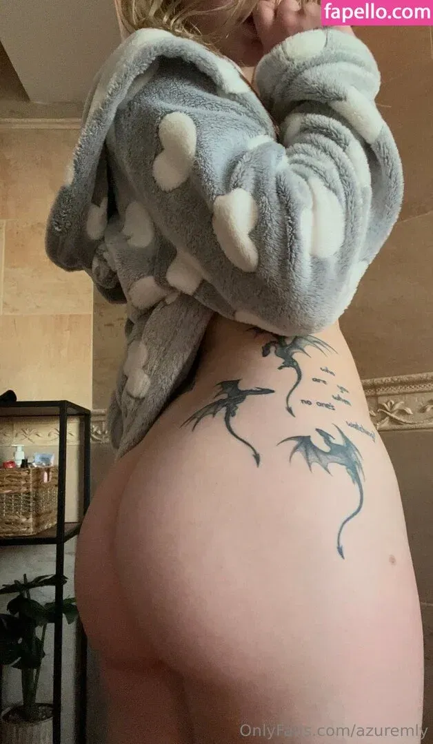 azuremly Onlyfans Photo Gallery 