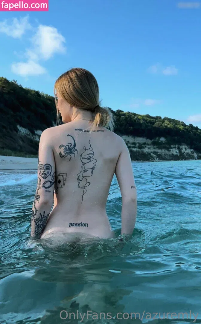 azuremly Onlyfans Photo Gallery 