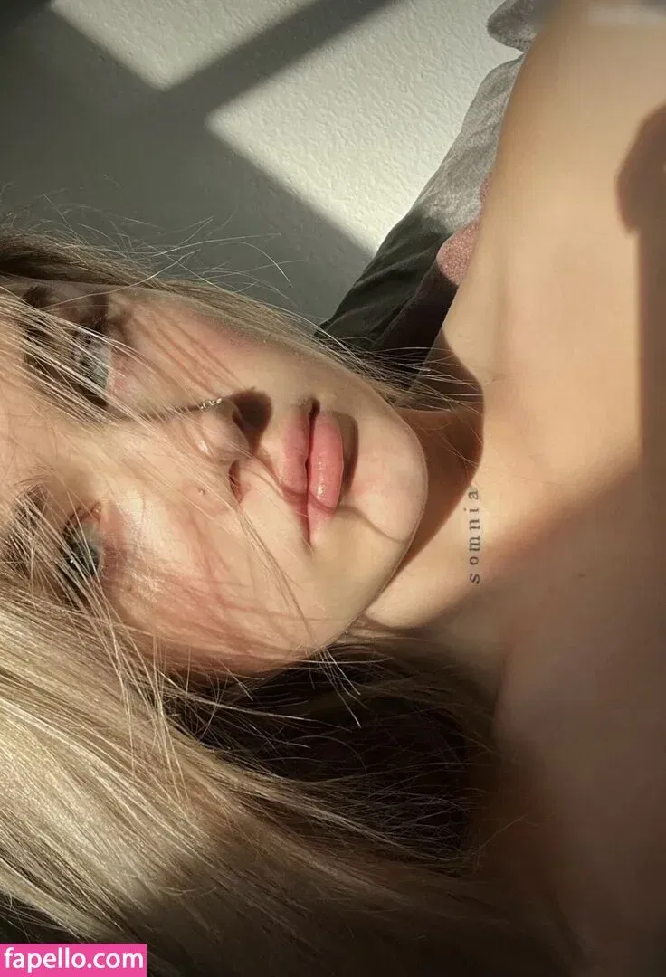 azuremly Onlyfans Photo Gallery 