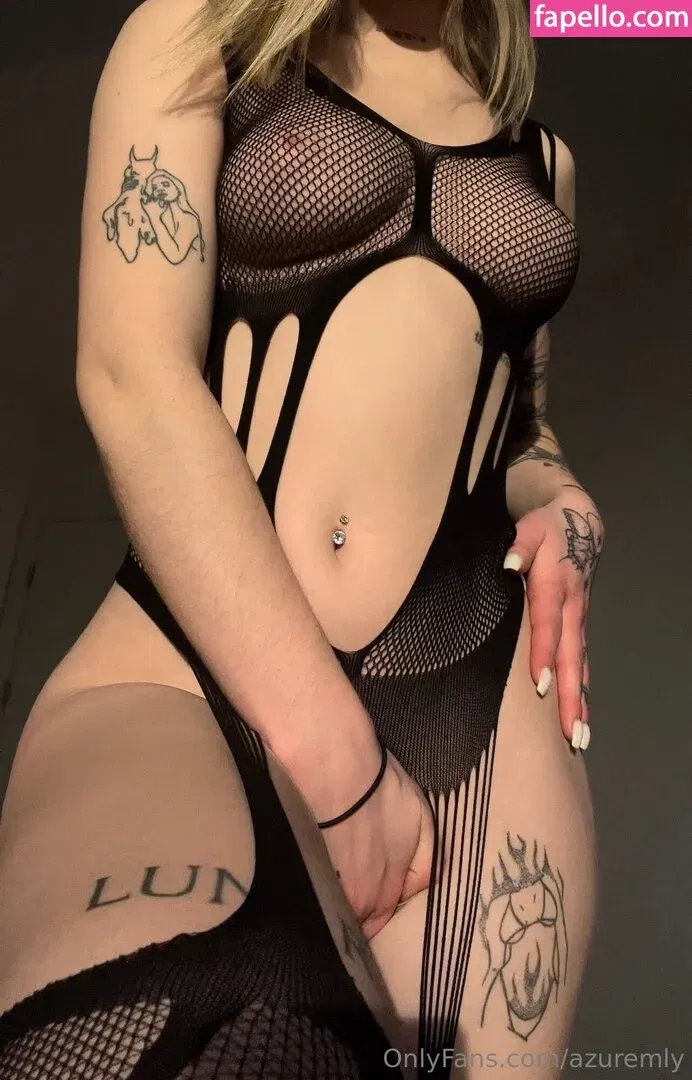 azuremly Onlyfans Photo Gallery 