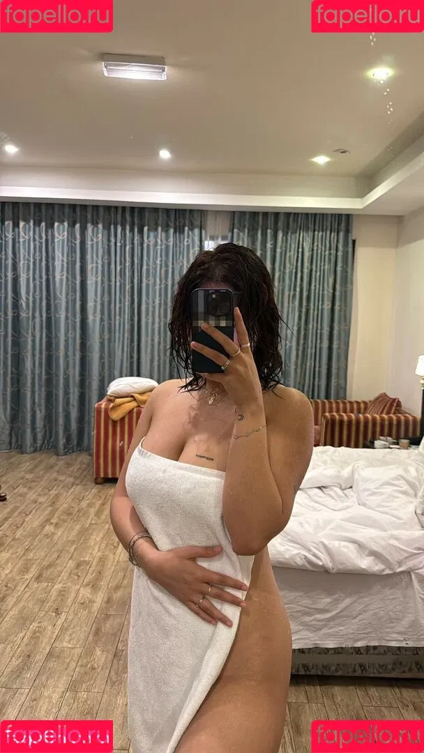 Zeeba Kalan Onlyfans Photo Gallery 