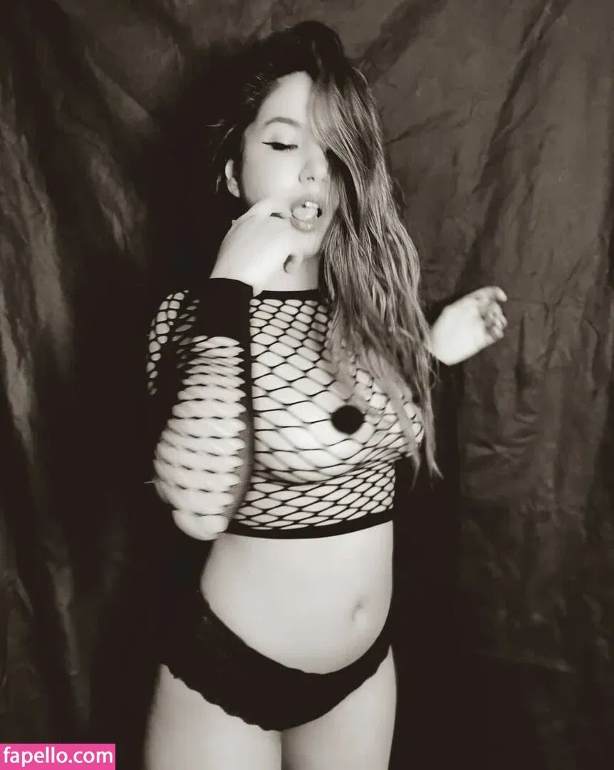 Zeeba Kalan Onlyfans Photo Gallery 