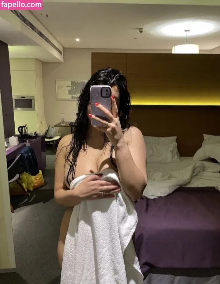 Zeeba Kalan Onlyfans Photo Gallery 