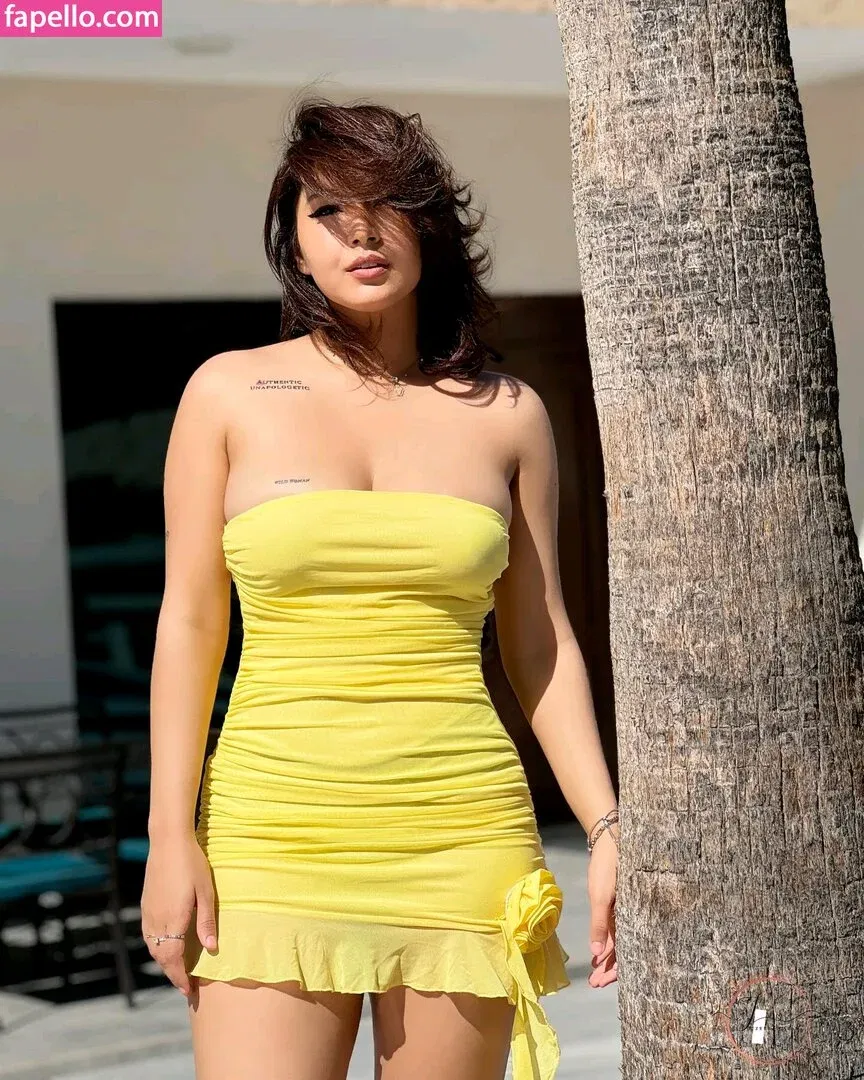 Zeeba Kalan Onlyfans Photo Gallery 