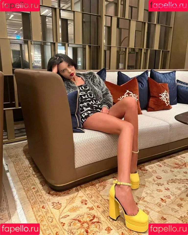 Bahar Candan Onlyfans Photo Gallery 