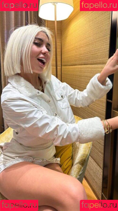 Bahar Candan Onlyfans Photo Gallery 