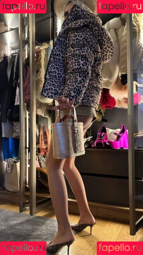 Bahar Candan Onlyfans Photo Gallery 