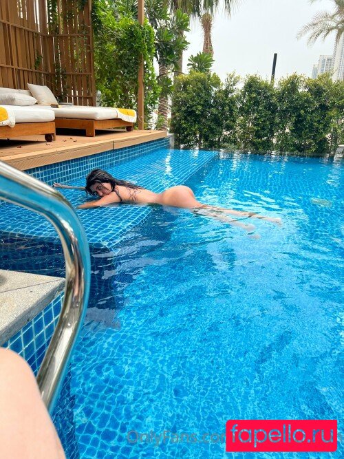 Bahar Candan Onlyfans Photo Gallery 