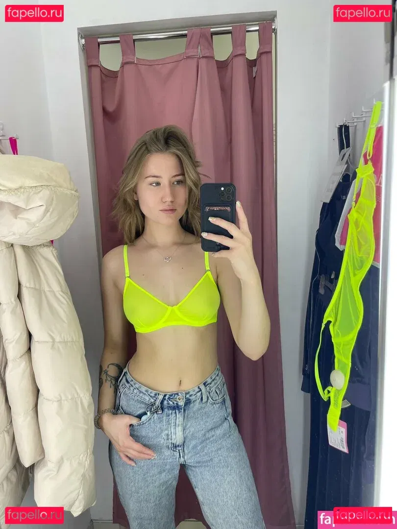 milyshka77 Onlyfans Photo Gallery 