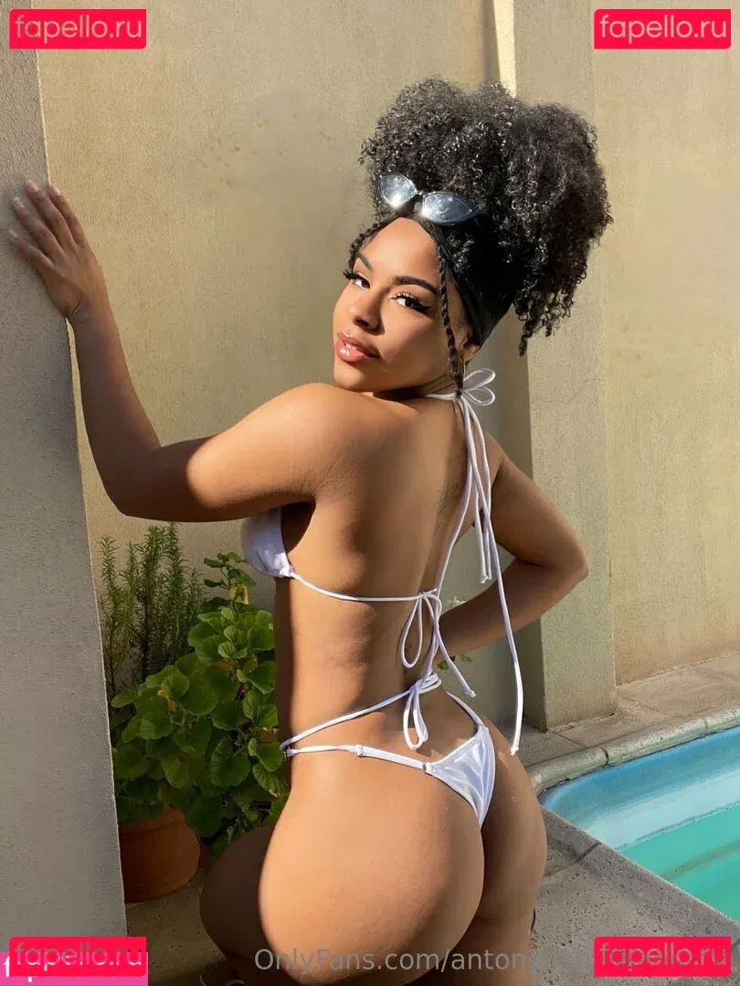 antonellahernandezz Onlyfans Photo Gallery 