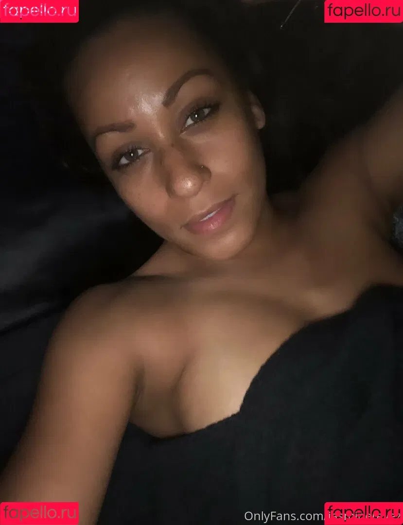 jasminereyez Onlyfans Photo Gallery 