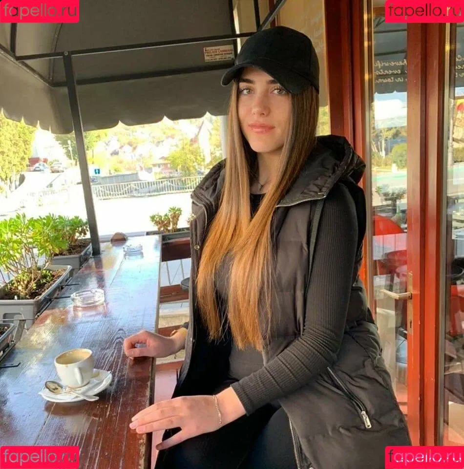 claudiroxa Onlyfans Photo Gallery 