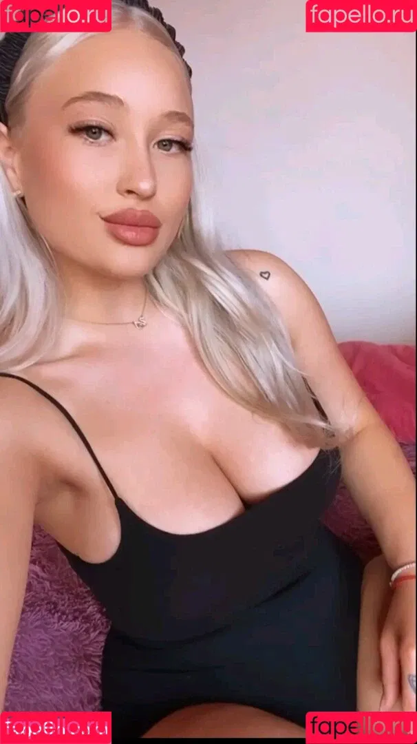 claudiroxa Onlyfans Photo Gallery 
