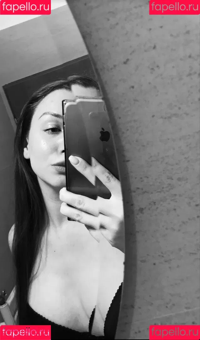 claudiroxa Onlyfans Photo Gallery 
